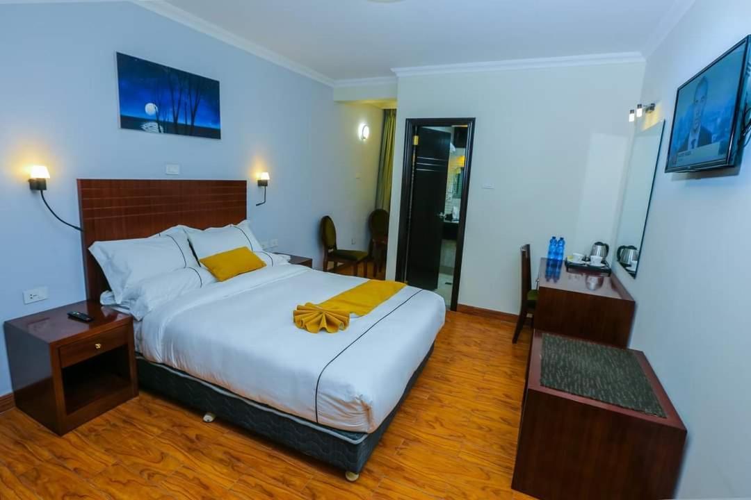 Zemalex Hotel Addis Abeba Esterno foto