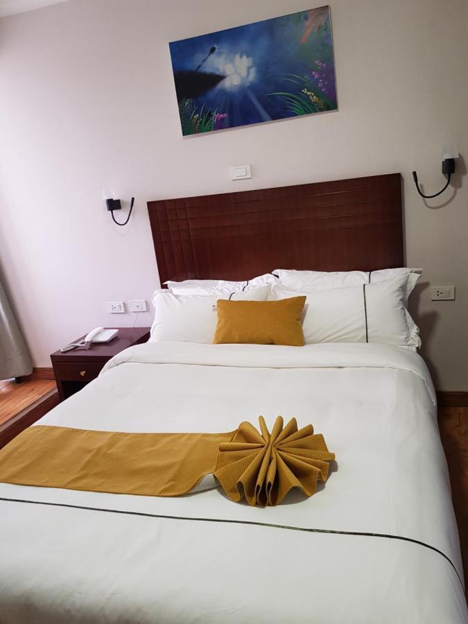 Zemalex Hotel Addis Abeba Esterno foto