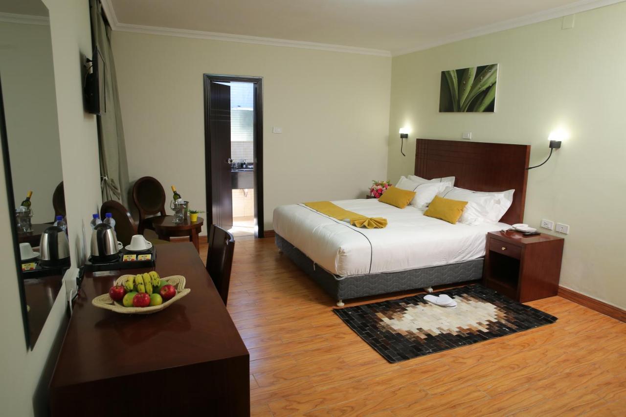Zemalex Hotel Addis Abeba Esterno foto