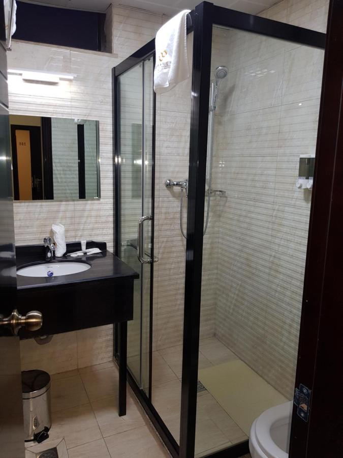 Zemalex Hotel Addis Abeba Esterno foto