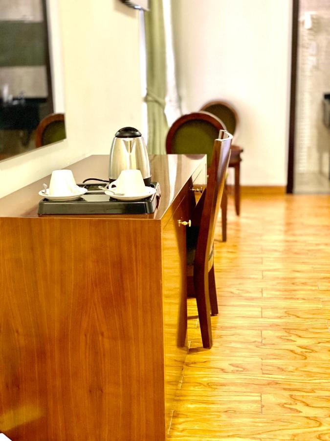 Zemalex Hotel Addis Abeba Esterno foto